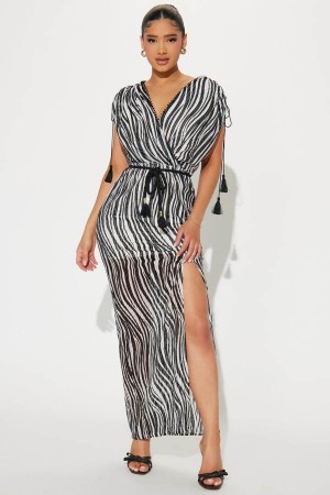 Black Fashion Nova Living In It Textured Maxi Women Dress USA | 492583NVO